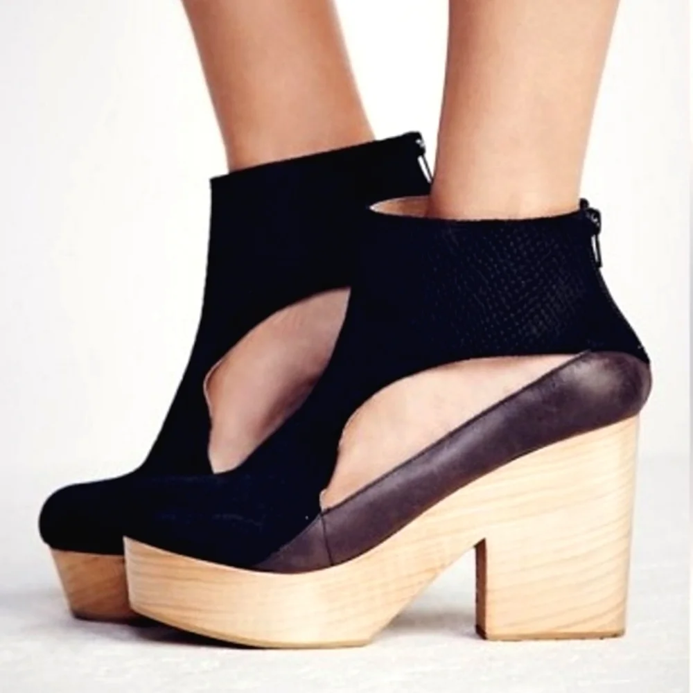 🌸 Free People |‎ Suede Clogs, size 39